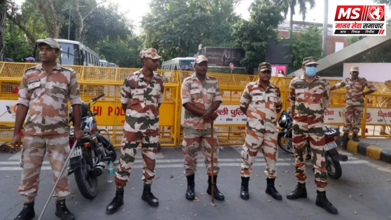 Khufiya Jankari Ke Aadhar Par Mukhy Nyaydhish Ke Aadesho Ke Ullanghan Ke Karan Delhi Me Pratibandh Lagaye gye Hai : Delhi Police Ne Suprim Court Ko Bataya